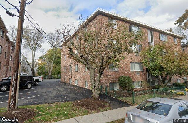 84 Gardner St apartments near Berklee